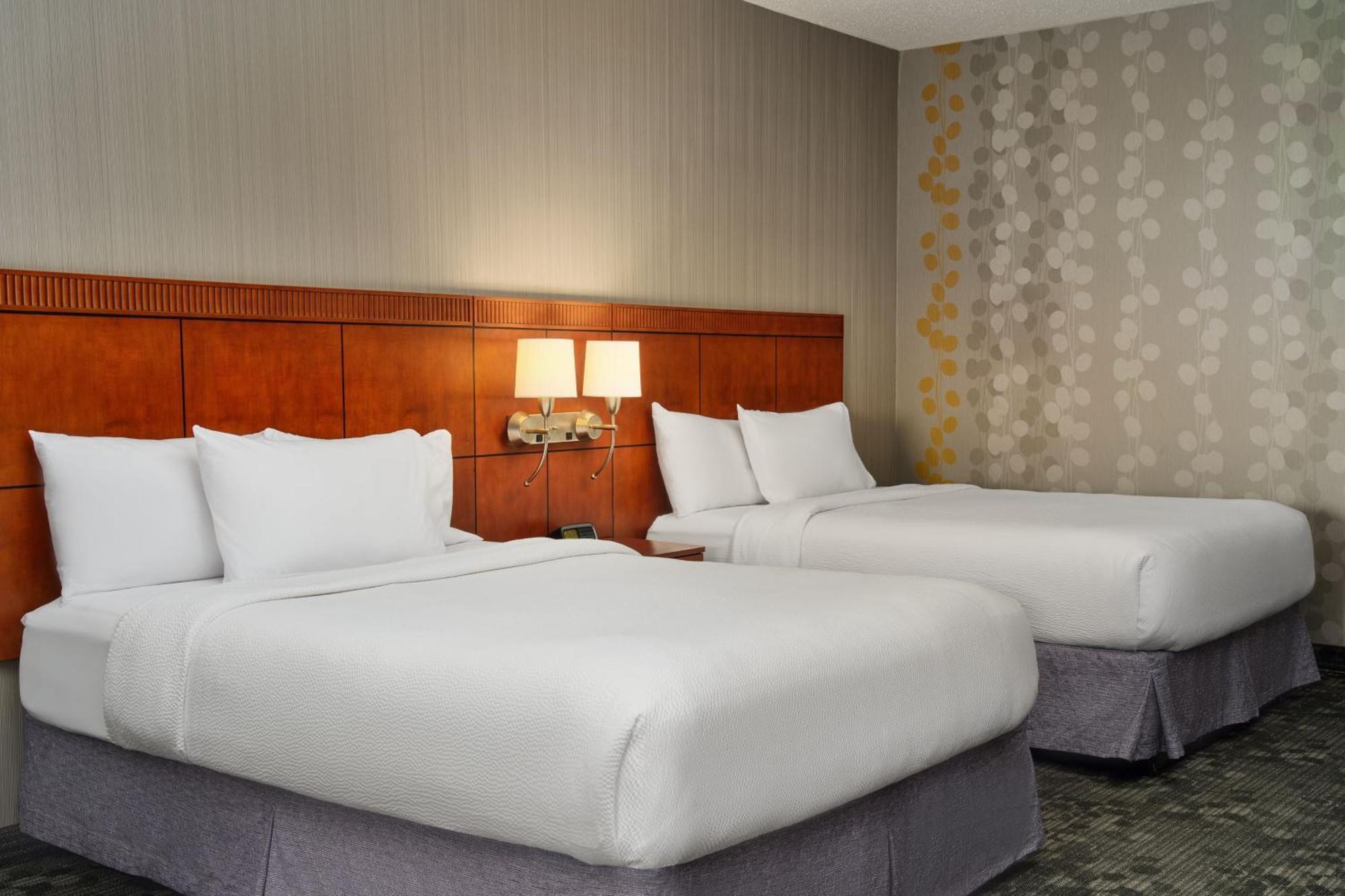 Courtyard By Marriott Akron Stow Экстерьер фото