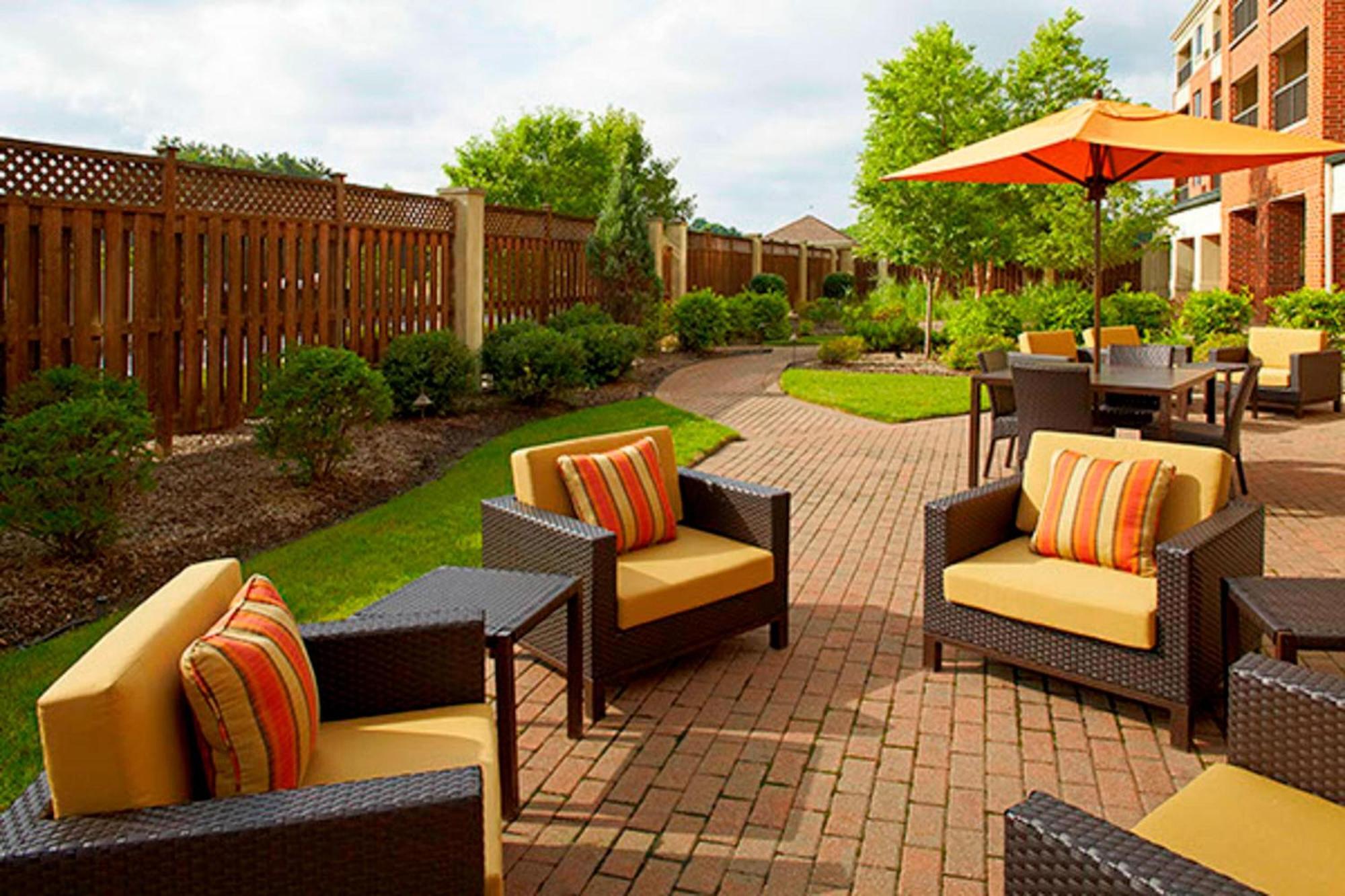 Courtyard By Marriott Akron Stow Экстерьер фото