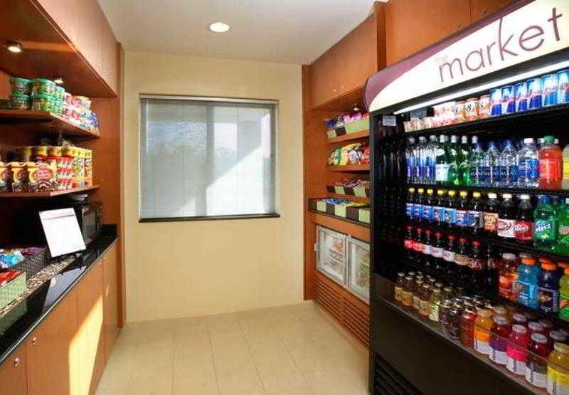 Courtyard By Marriott Akron Stow Удобства фото
