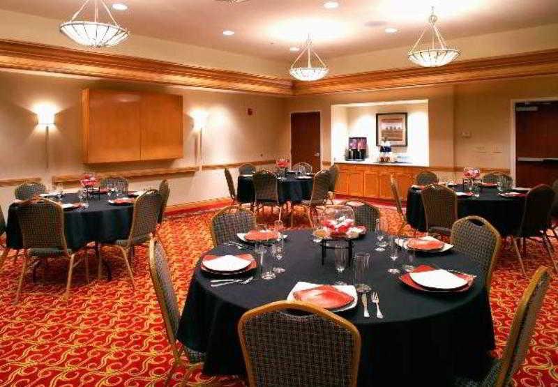 Courtyard By Marriott Akron Stow Ресторан фото
